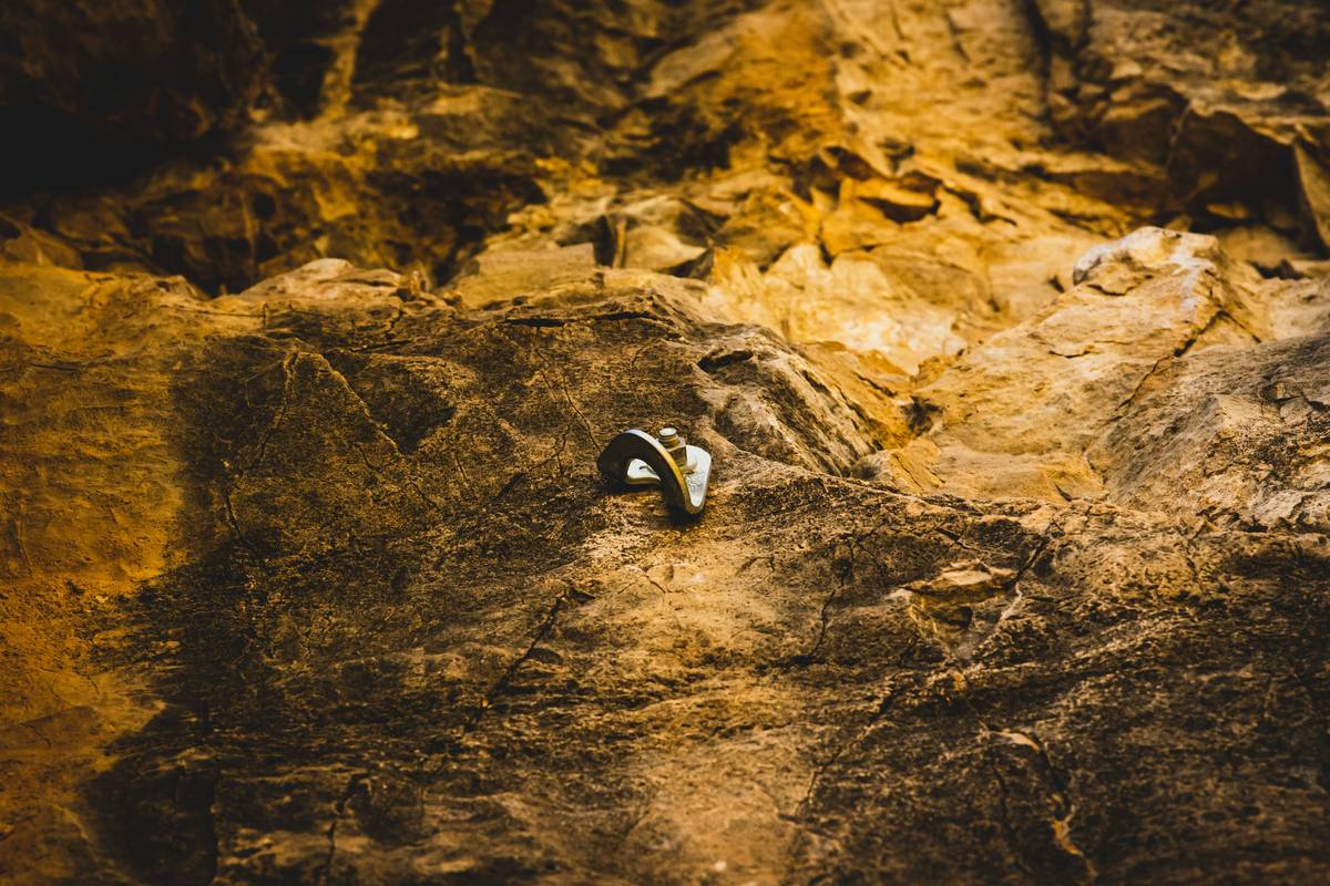 Hex Climbing Anchor Set: The Forgotten Lifesaver Every Trad Climber Needs